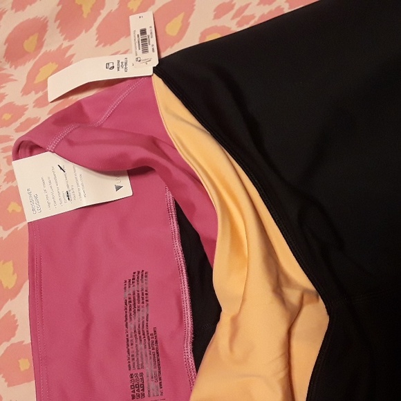 VS live ON POINT crop leggings - Picture 4 of 6